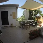 Bed & Breakfast Verzavo 4*