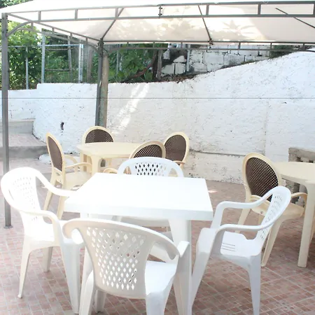 Verzavo Bed & Breakfast 4*