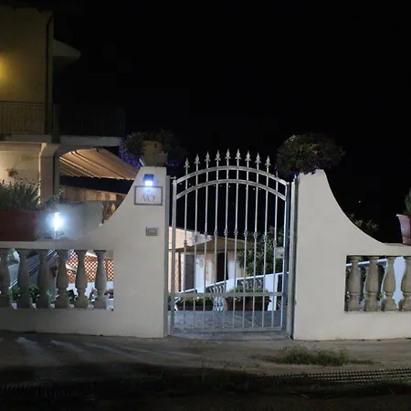 Verzavo צ'טרארו