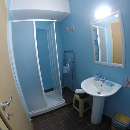 Verzavo לינה וארוחת בוקר 4*
