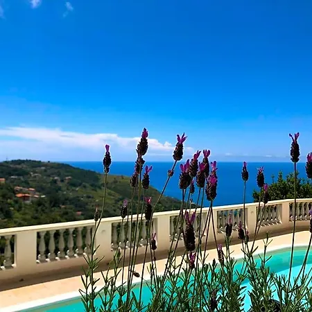 Verzavo Bed & Breakfast