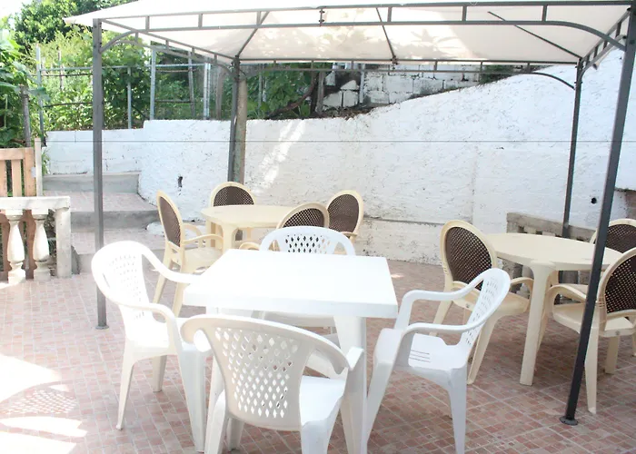 Verzavo 住宿加早餐酒店 4*